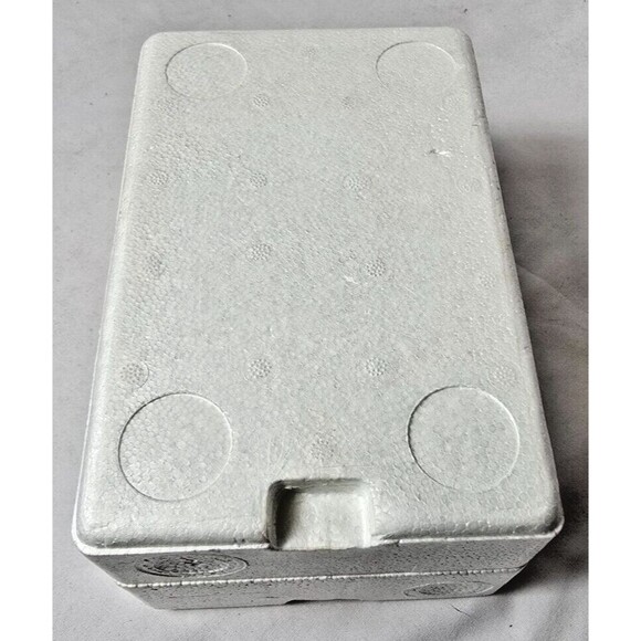 Elvis Presley Porcelain Hand Painted Figurine Avon VTG 1987 Memphis King Of Rock - Picture 8 of 11